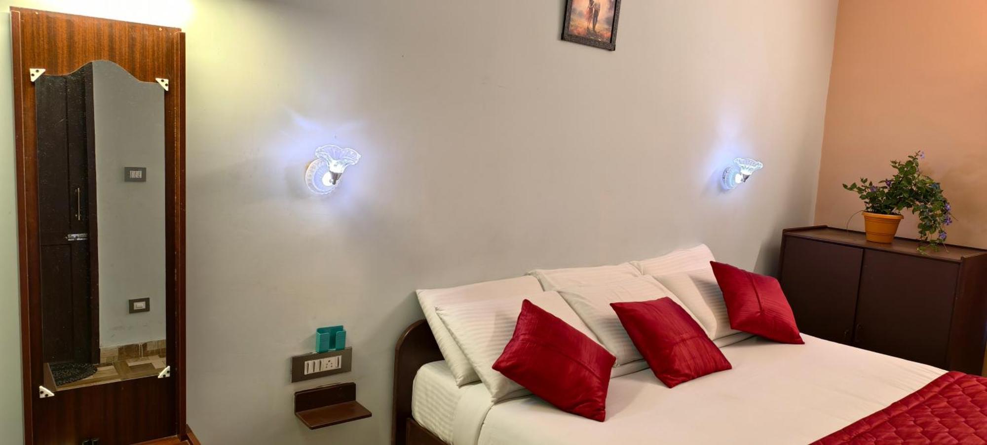 Ponmurugan Residency Kodaikanal Luaran gambar