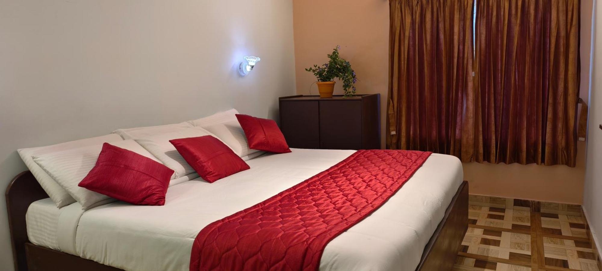 Ponmurugan Residency Kodaikanal Luaran gambar